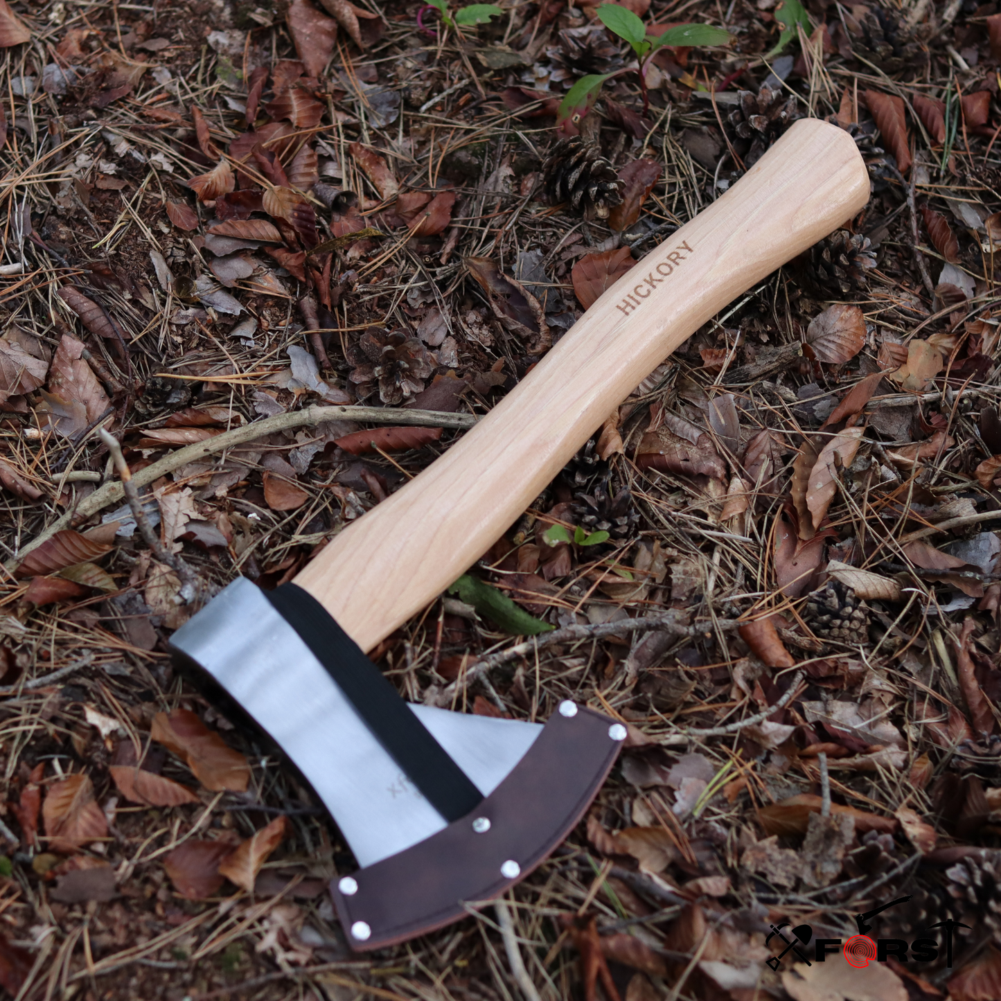 Xforst Set de Haches : Hache de Fendage X-SA2 (80 cm, 2,6 kg, manche en bois de frĂȘne) & Hache Universelle X-UW800C (manche en Hickory) avec Ă©tuis inclus