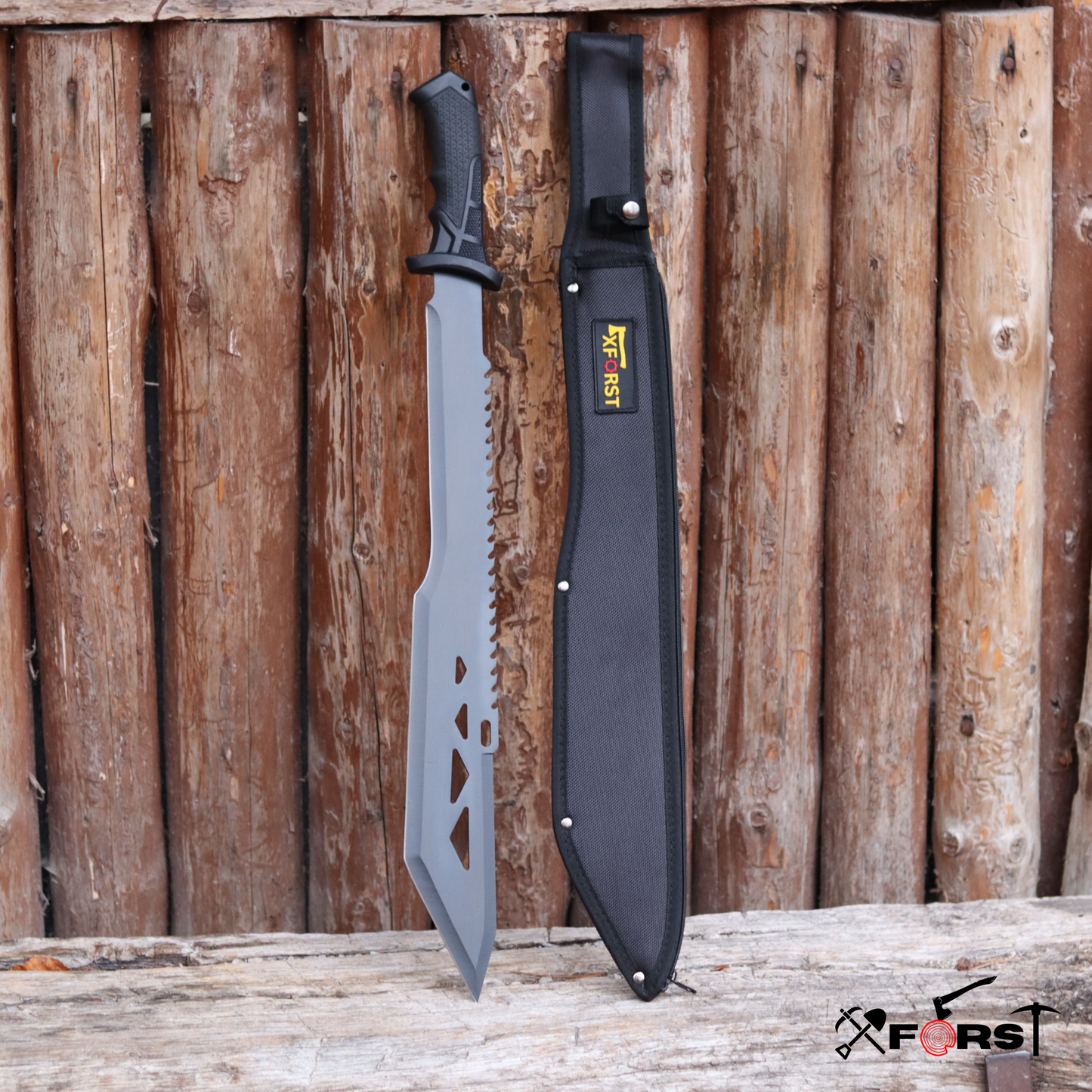 Grande Machette Xforst X-Mtech – Outil Indispensable pour l'Aventure